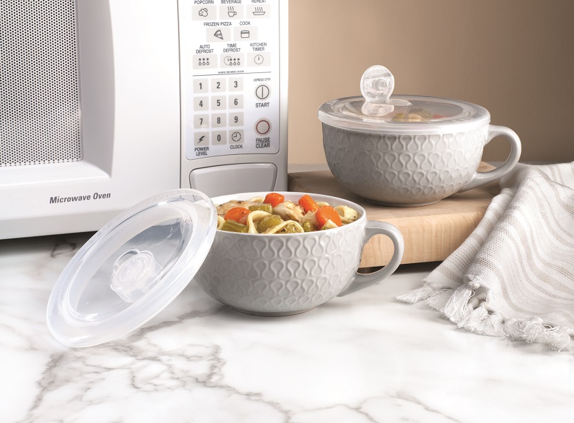 #3646  Ceramic Soup Bowls With Lids S/2